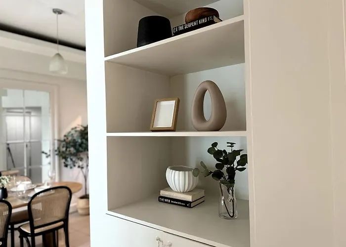 Apartment Modern Luxe 3 Bedroom Bgc *