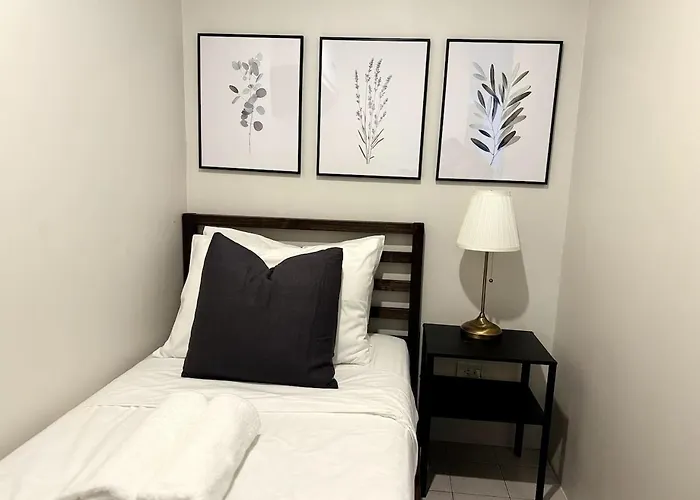 Apartment Modern Luxe 3 Bedroom Bgc Manila