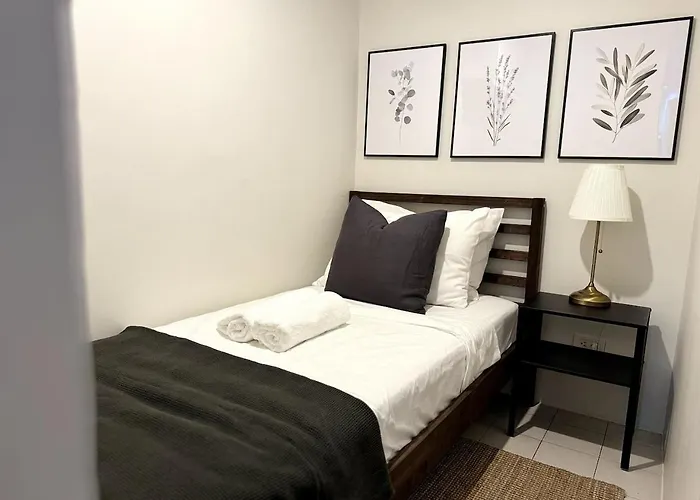 Modern Luxe 3 Bedroom Bgc * Manila