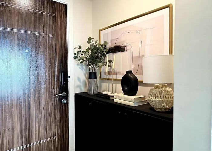 Modern Luxe 3 Bedroom Bgc Manila